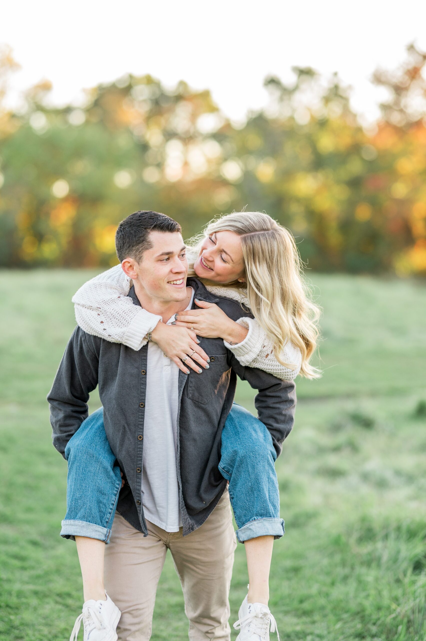 Rock Meadow Fall Engagement Session - Sarah Surette