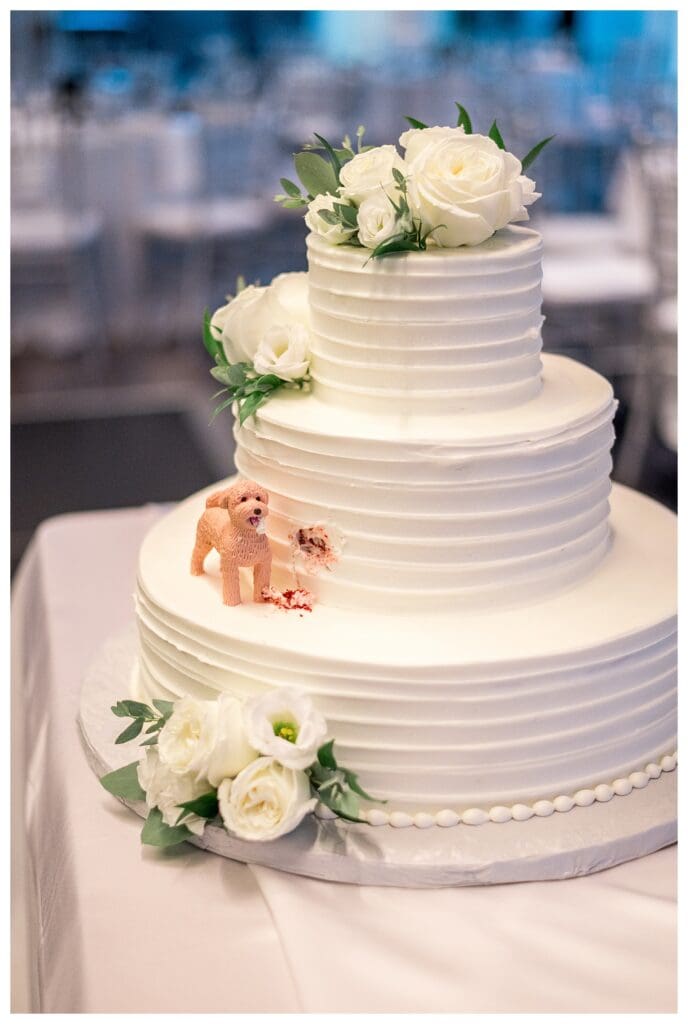 Dog wedding cake topper at Boston Marriott Long Wharf.