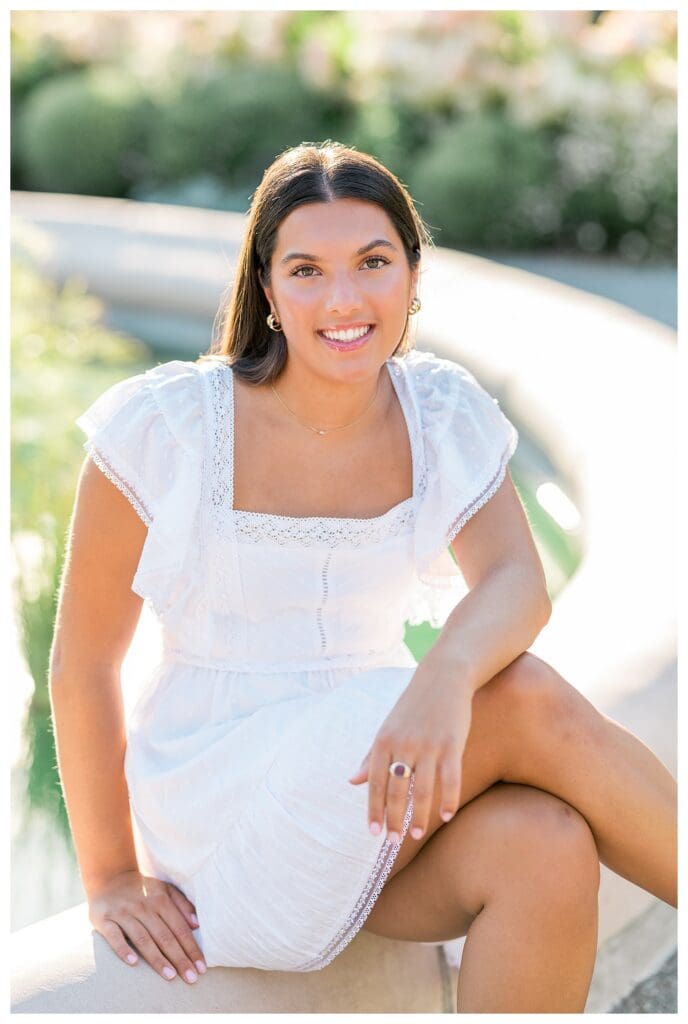 Senior girl portrait with relaxed pose and soft light